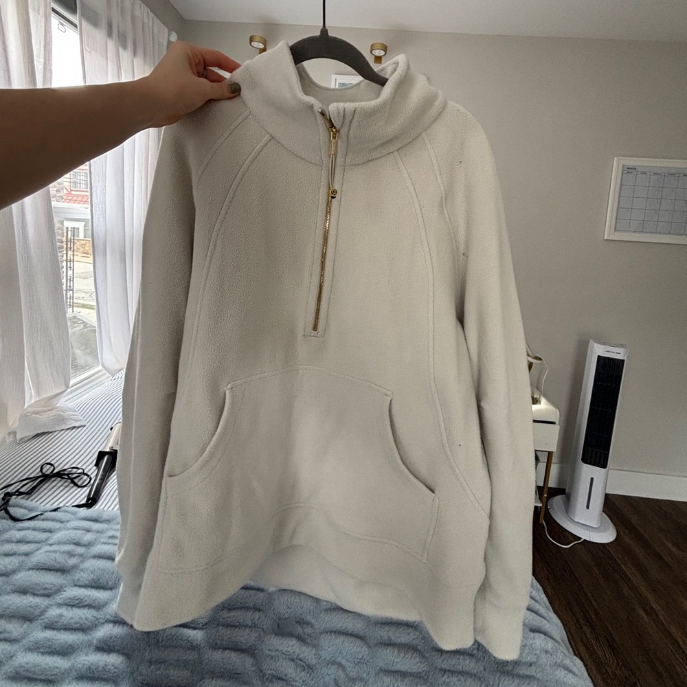 Lululemon Fleece Scuba - Picture 3 of 4